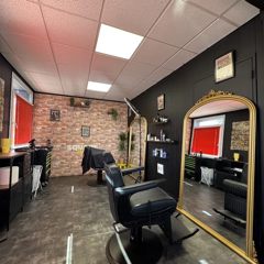 SQUARE BARBIER